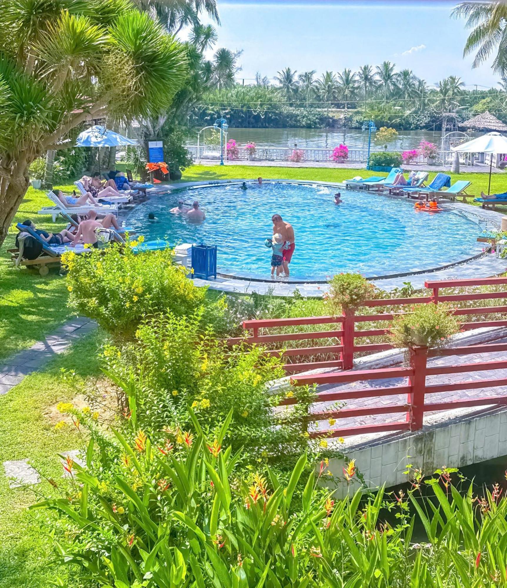 Resort River Resort&residences